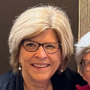 Meet your Posher, Lynn